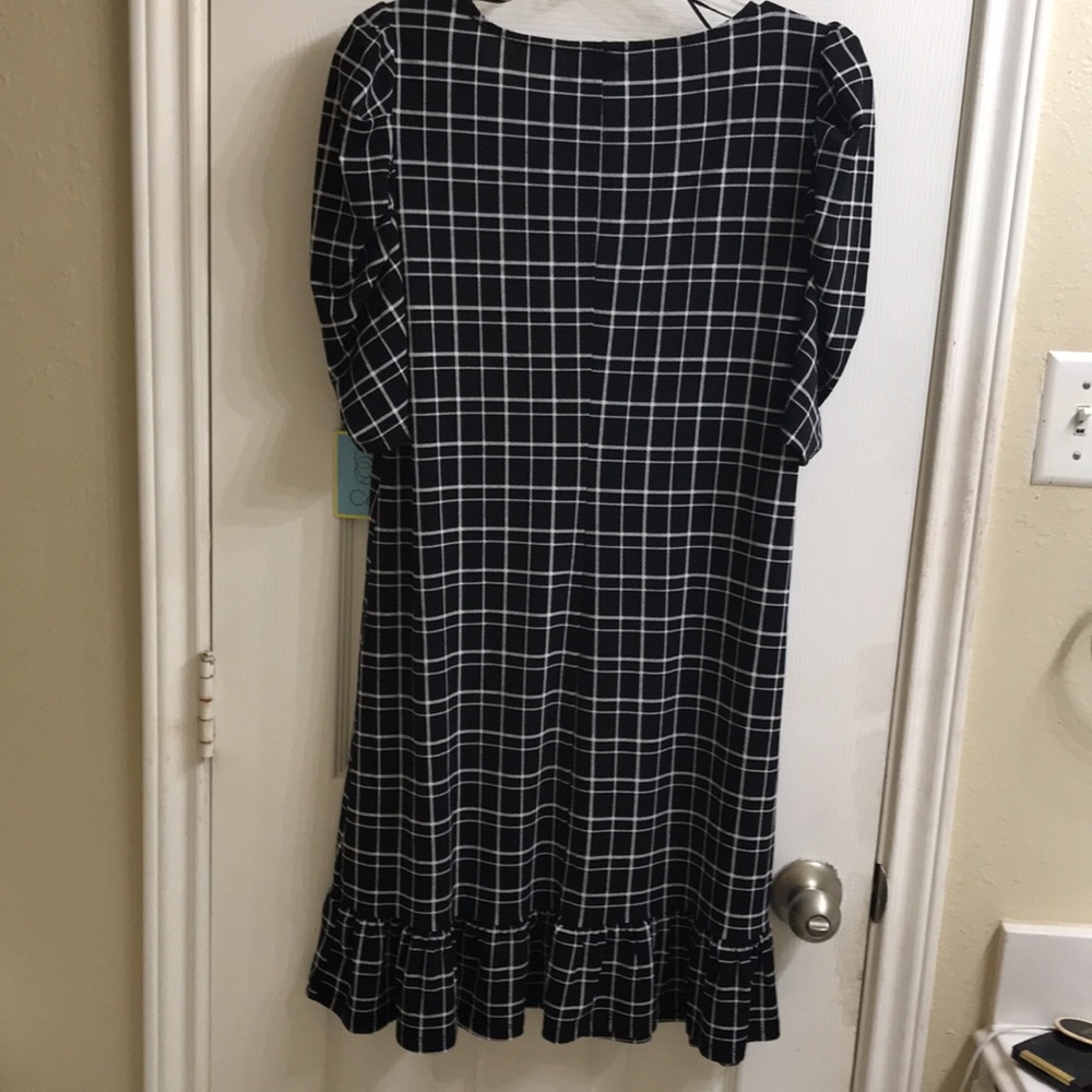 CeCe short sleeve sheath dress. NWT - Picture 5 of 11